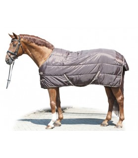 4102_couverture-écurie_poney_brun_lahalleauxminis